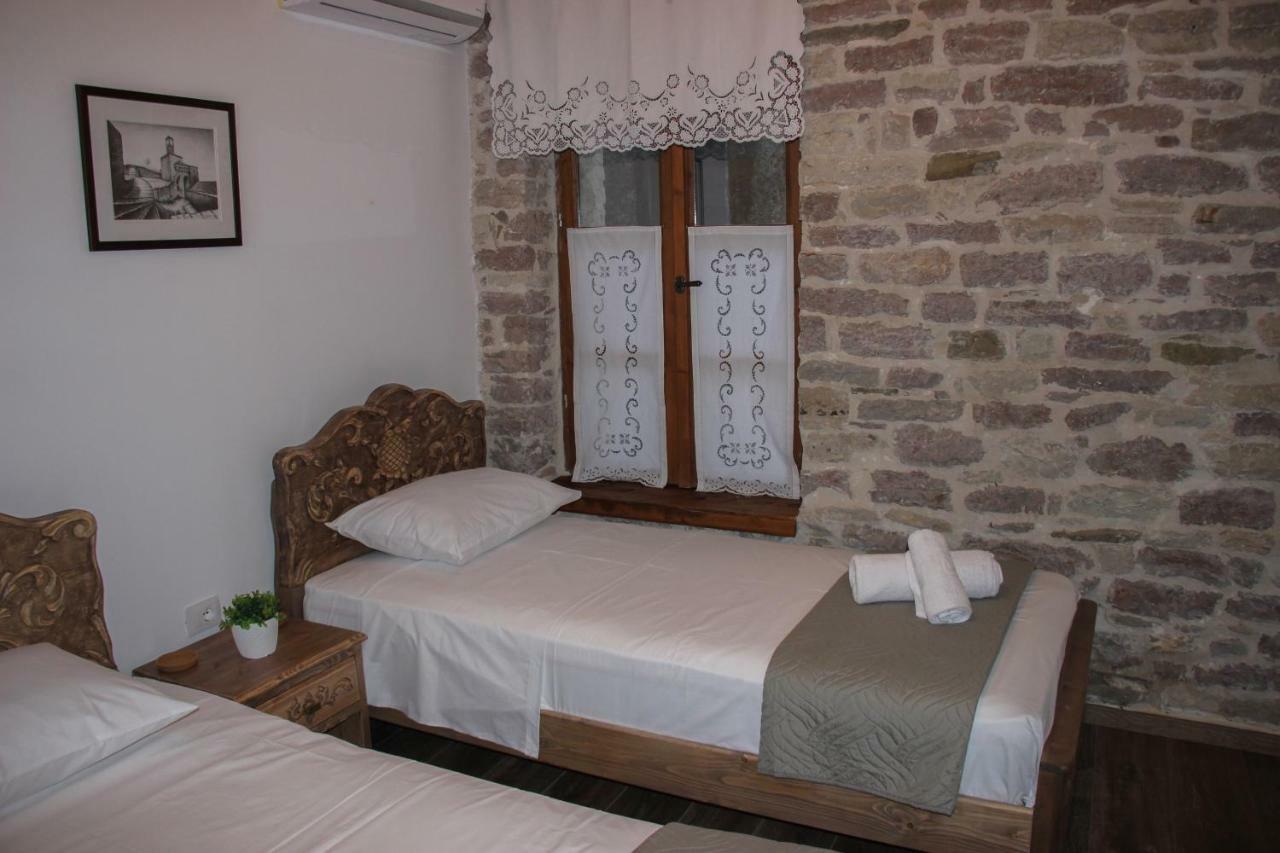 4Rooms Hotel Gjirokastër Exterior foto