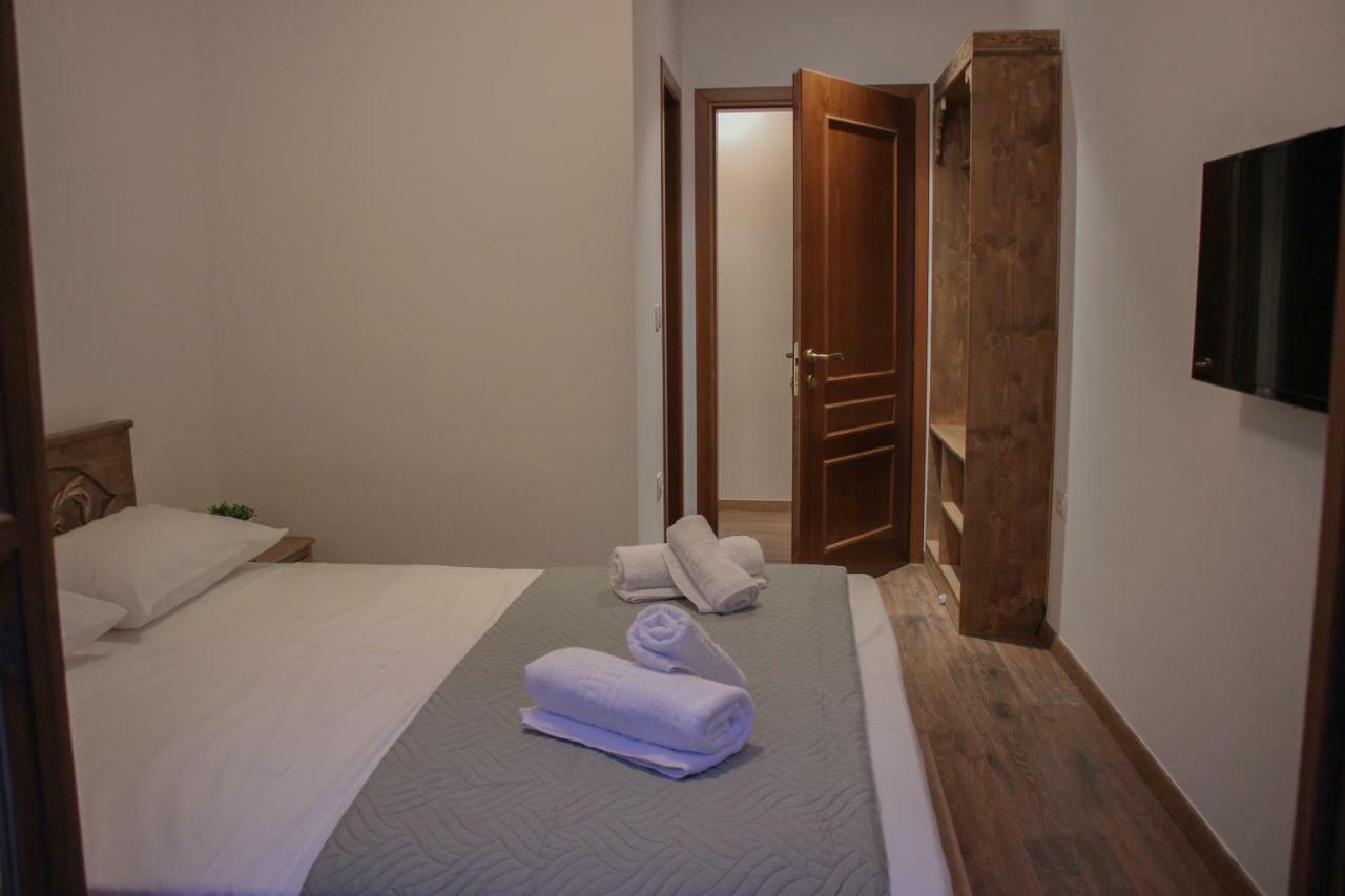 4Rooms Hotel Gjirokastër Exterior foto